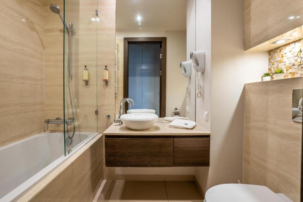 Platinum Tower - City Center - Golden Apartments Varşovia Exterior foto