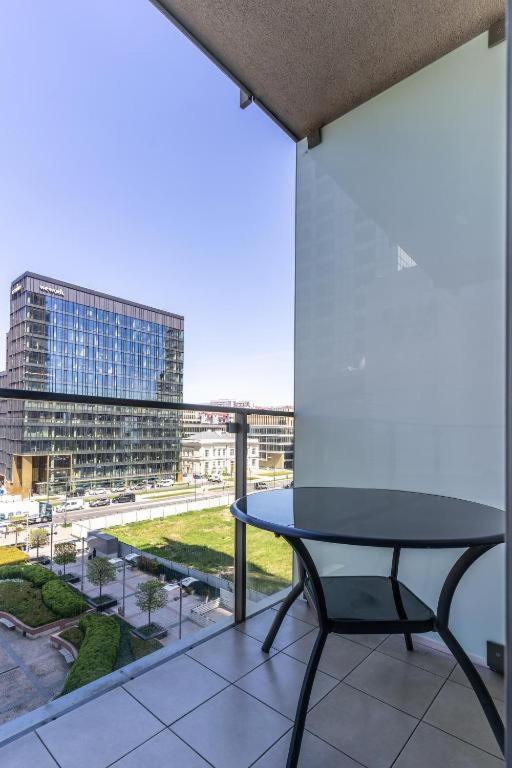 Platinum Tower - City Center - Golden Apartments Varşovia Exterior foto