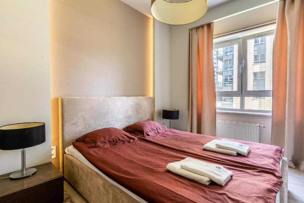 Platinum Tower - City Center - Golden Apartments Varşovia Exterior foto