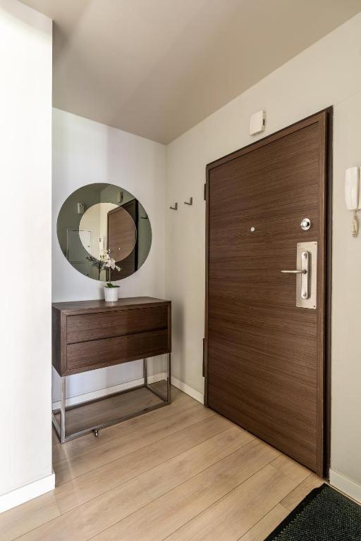 Platinum Tower - City Center - Golden Apartments Varşovia Exterior foto