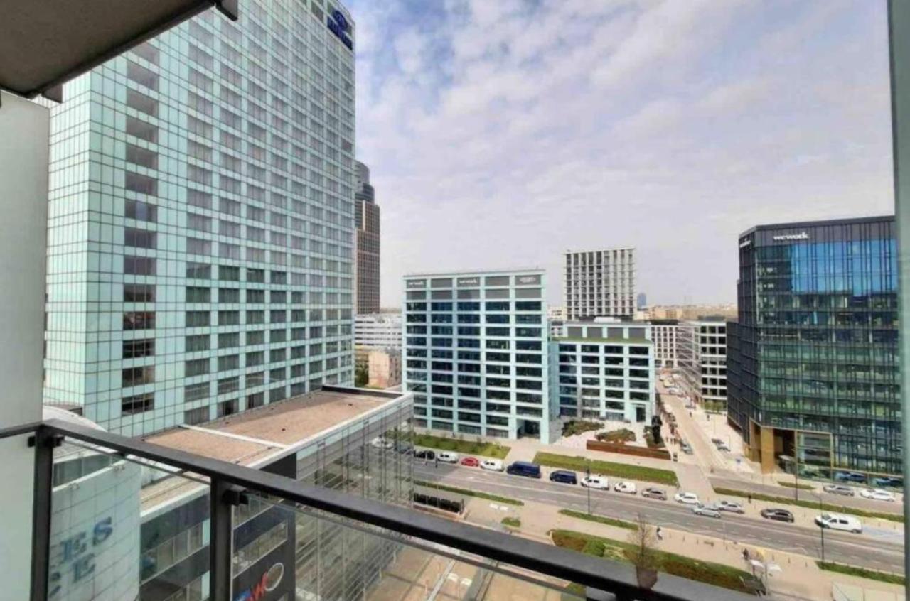 Platinum Tower - City Center - Golden Apartments Varşovia Exterior foto